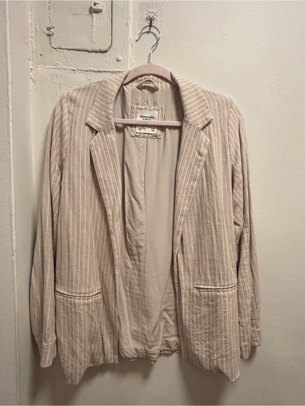 Abercrombie & Fitch Beige Cream Pinstripe Blazer